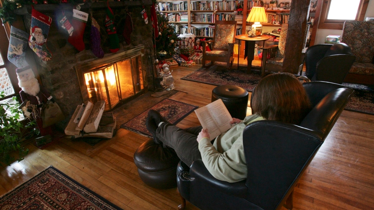 Георги Господинов казва, че в това да подариш книга за