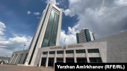 Здание мажилиса, нижней палаты парламента Казахстана
