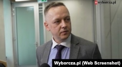 Паляк Томаш Шмыт стаў другім у гісторыі Беларусі афіцыйным палітуцекачом