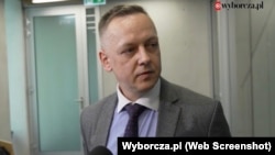 Томаш Шмыт. Скрыншот з архіўнага відэа з сайту Wyborcza.pl