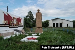 A Soviet monument to soldiers killed in World War II