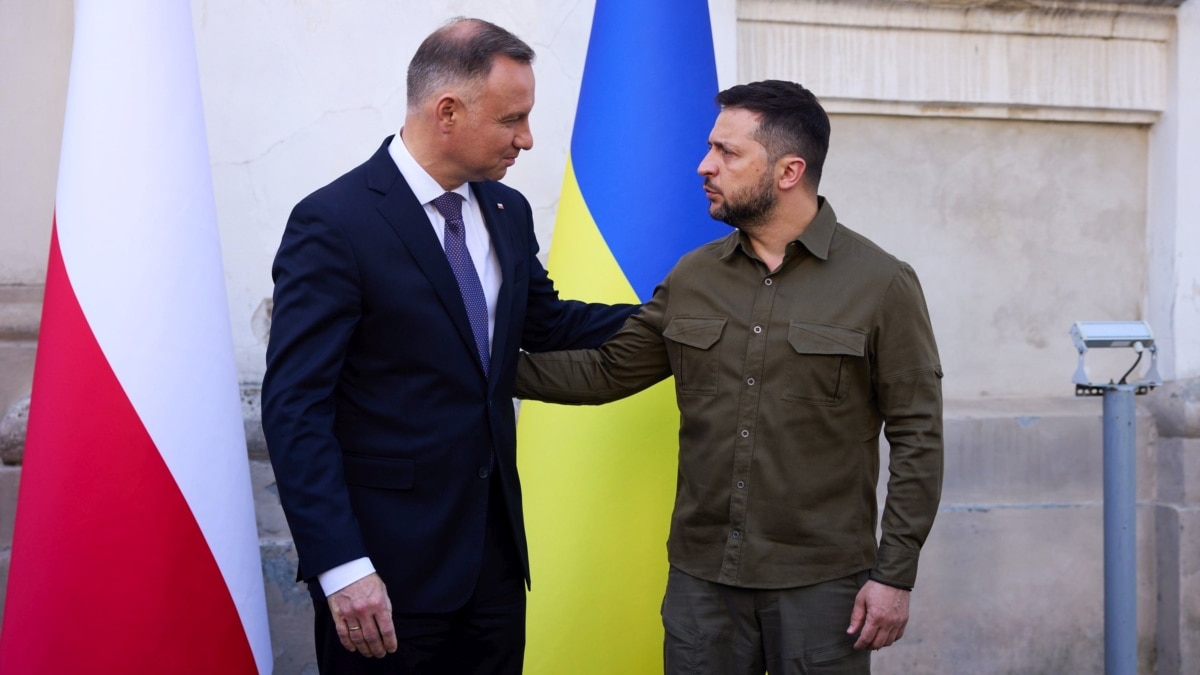 У Польщі кажуть про «зниження інтенсивності» у контактах з Україною