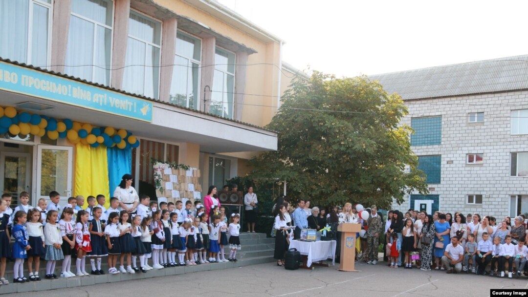 Primul sunet la școala din satul Ozerne(Babele), regiunea Odesa, 2023