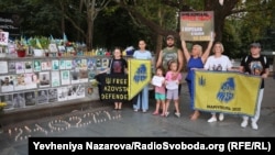 В акції взяли участь волонтери, рідні загиблих та полонених військових