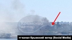 Дим над будівлею штабу ЧФ РФ після ракетного обстрілу у Севастополі, 22 вересня 2023 року 