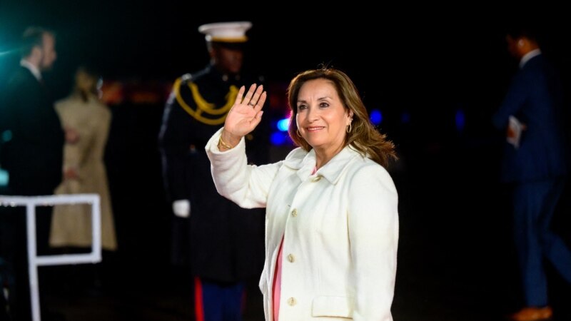 Policija provalila u dom predsjednice Perua u potrazi za luksuznim satovima