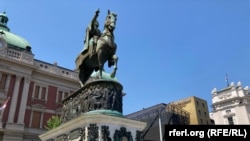 Centar Beograda, spomenik Knezu Mihailu (foto arhiv)
