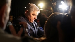 Fostul prim-ministru Robert Fico a reușit întotdeauna să pară pro-occidental la Bruxelles, timp în care a răspândit cu totul alt mesaj pe plan intern, la Bratislava.