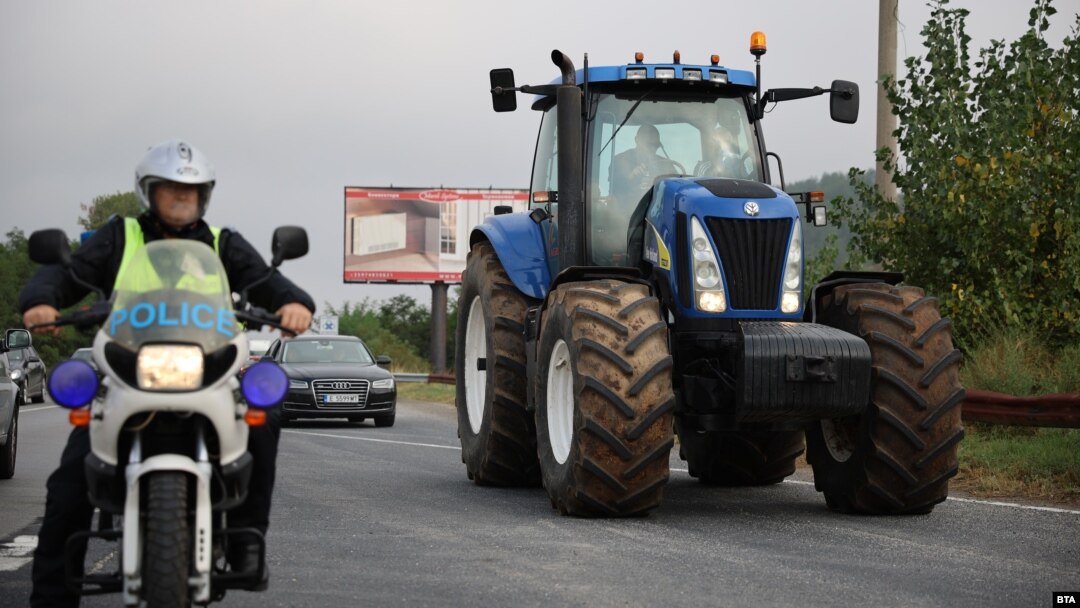 Protest ale producătorilor de cereale din Bulgaria față de ridicarea interdicției privind importul de cereale ucrainene.