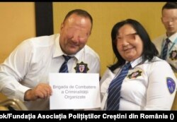 Membri ai Asociației Polițiștilor Creștini, în uniforma asociației