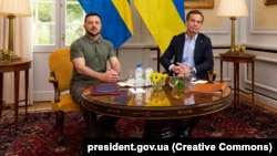 Președintele ucrainean Volodimir Zelenski și prim-ministrul suedez Ulf Kristersson s-au întâlnit în Suedia în august 2023.