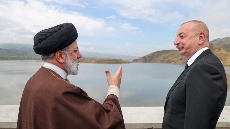 Ալիևը հայտարարել է, որ «աղոթում է» Իրանի նախագահի համար