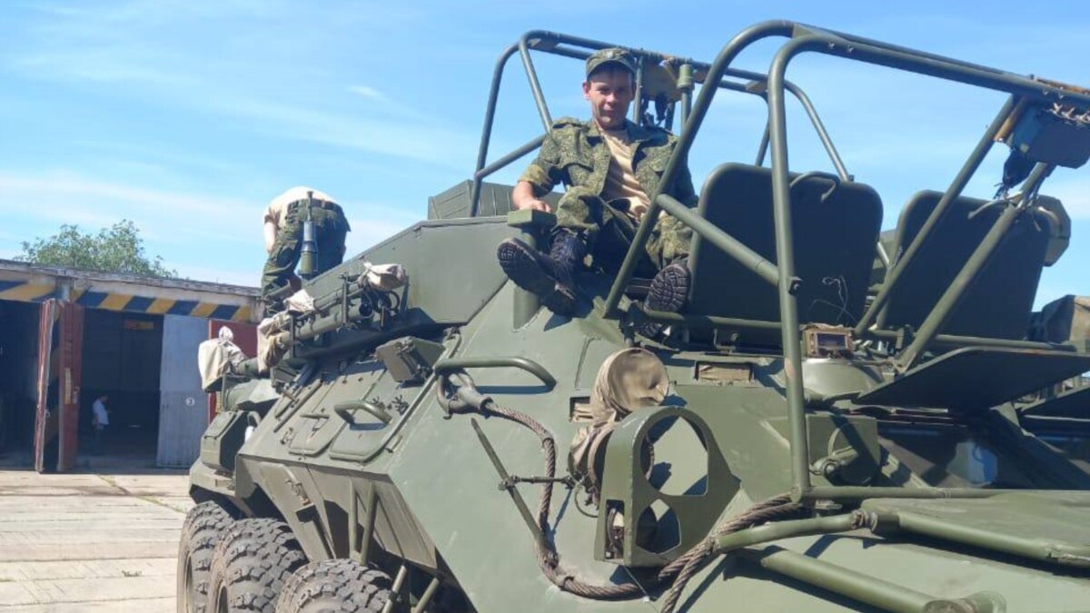 Алфред Галимов се записва като доброволец в руската армия -