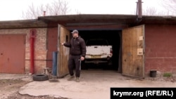 Автомеханіки БФ «Україна – справедлива країна» ремонтують автомобілі