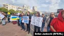 Sa antiratnog protesta Rusa u Podgorici, iz februara 2023. godine. 