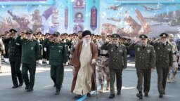 خامنه‌ای در مراسم مشترک دانش‌آموختگی دانشجویان دانشگاه‌های افسری در تهران