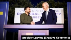 La două zile de la ultima întâlnire dintre președintele Ucrainei, Volodimir Zelenski, și președintele american, Joe Biden, Statele Unite anunță un nou pachet substanțial de ajutor. 
