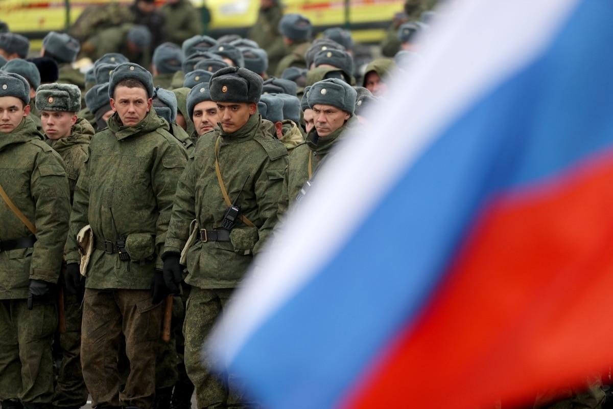 Men mobilised into the Russian army