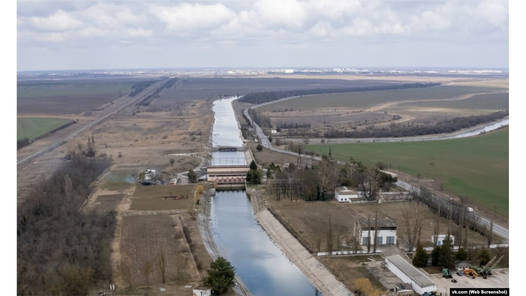 Подача днепровской воды в Крым прекращена. Какое будущее ожидает полуостров?