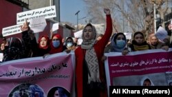 شماری از زنان معترض در کابل - عکس از آرشیف