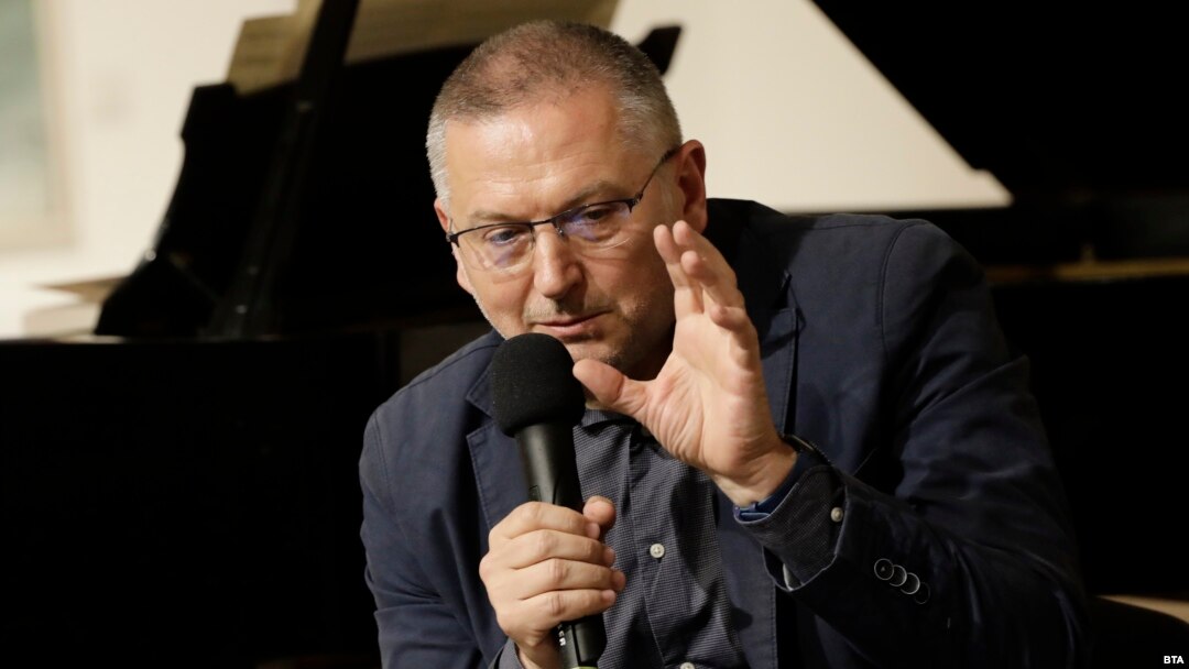 Премиера на книгата "За радостта от езика" на авторите Иван Теофилов и Георги Господинов (на снимката) в Софийска градска художествена галерия, 23 март 2023 г.
