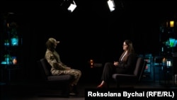 «Руда» під час інтерв'ю із журналісткою Радіо Свобода Роксоланою Бичай