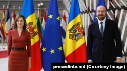 Președinta Republicii Moldova, Maia Sandu, și președintele Consiliului European, Charles Michel. Moldova este una dintre țările candidate să adere la UE.