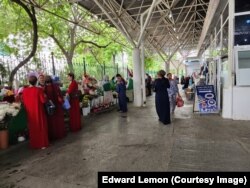 Aşgabadyň etrapçalarynda durmuş birneme bar diýip, Edward Lemon aýdýar