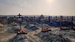 Могилы российских солдат и боевиков из ЧВК "Вагнер" в станице Бакинская, Краснодарский край, Россия