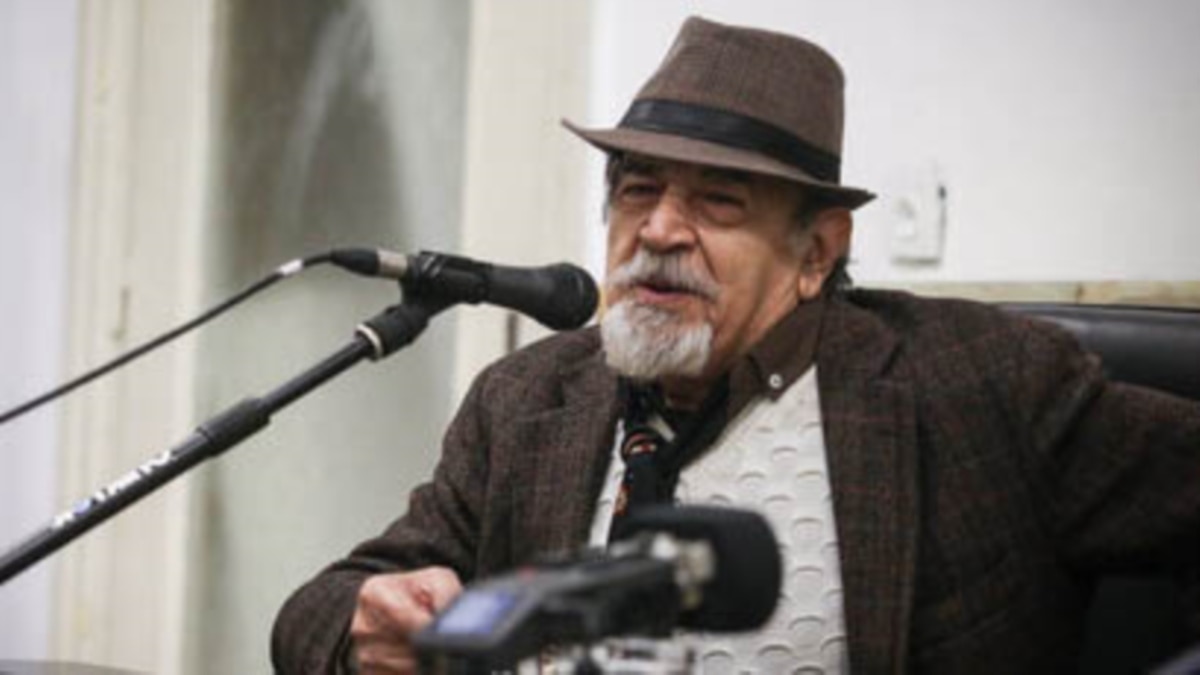 Iran Bans Chief Editor Of Critical Newspaper From Working For A Year - Vimarsana News