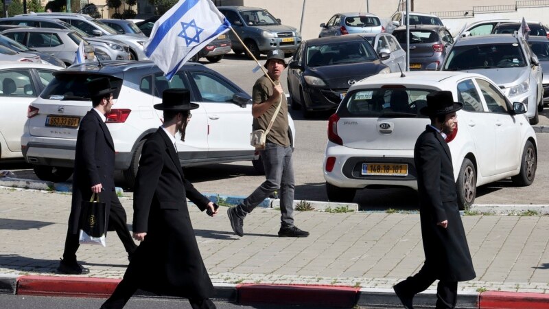 دیوان عالی عدالت اسرائیل کمک مالی به کالج‌های دینی را مشروط به سربازی طلبه‌ها کرد