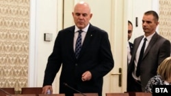 Главният прокурор Иван Гешев в парламента.