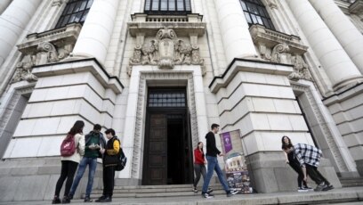 Юридическият факултет на Софийския университет Св Климент Охридски призова преподавателите