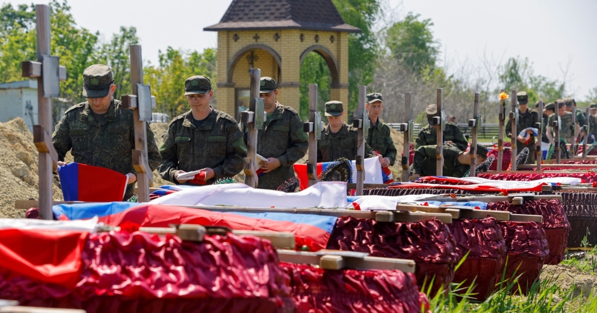 Понад 212 тисяч загиблих військових росії: дані журналістів
