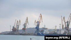 Порт в Феодосии, февраль 2023 года