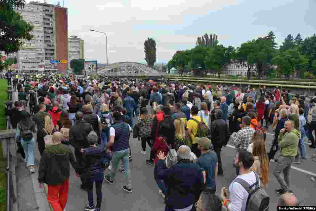 Nakon toga povorka je pošla u blokadu saobraćajnice koja je tranzitni pravac Kragujevac&ndash;Kraljevo&ndash;Čačak (17. jun 2023)