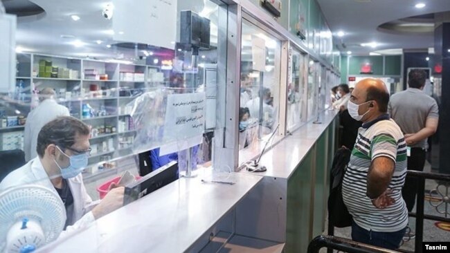 در پی اجرای طرح «دارویار» در سال گذشته قیمت دارو در ایران به شکل ناگهانی افزایش یافت