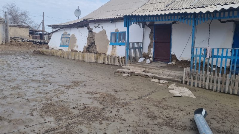Ақтөбе облысы: Су басқан Берсиев ауылында 236 үйдің 20-ға жуығы ғана тұруға жарамды