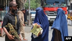 تصویر آ‌رشیف: زنان تحت حاکمیت طالبان 