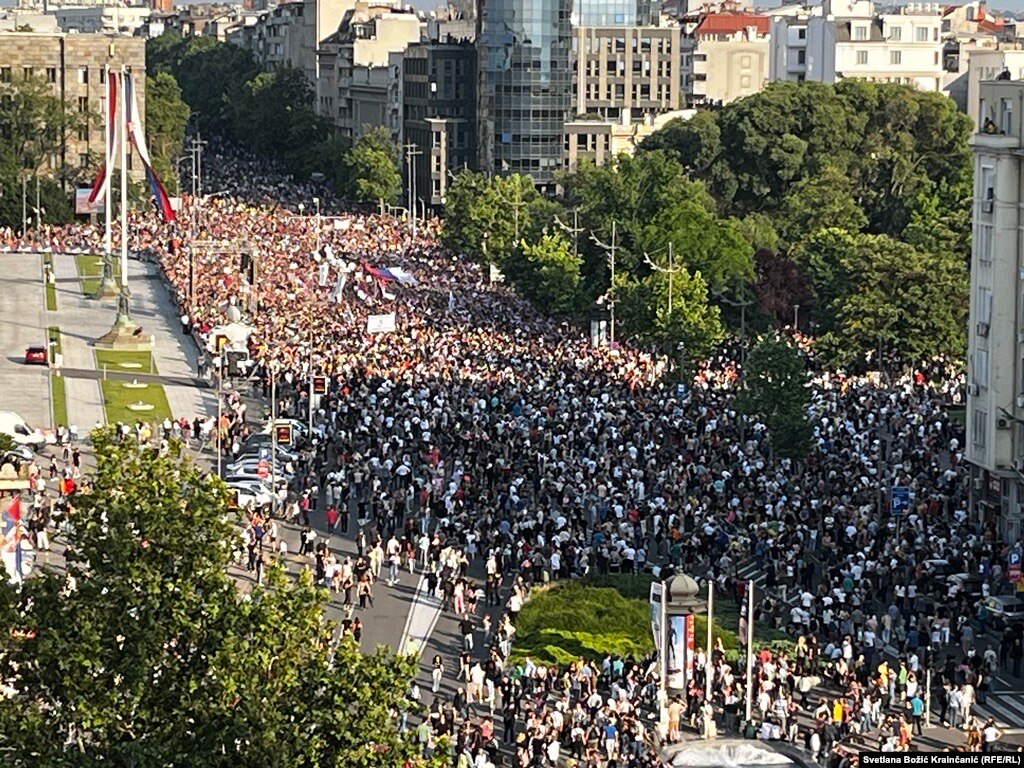Šesti protest &quot;Srbija protiv nasilja&quot; bio je masovan kao i prethodni. Beograd 9. jun 2023.