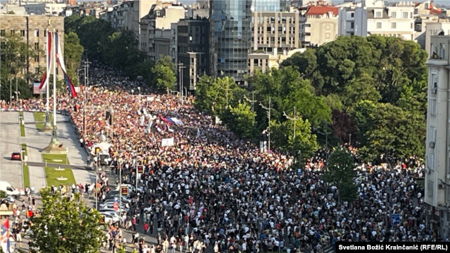 Zaustaviti promociju nasilja u javnom prostoru, poruka šestog protesta u Beogradu