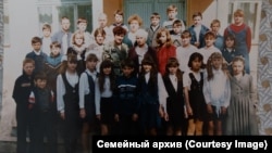 На фото Екатерина Патеюк – четвертая слева в среднем ряду, Евгения Шекунова – крайняя справа в верхнем ряду