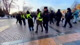 Reporters Detained At Soldiers' Relatives Rally In Moscow