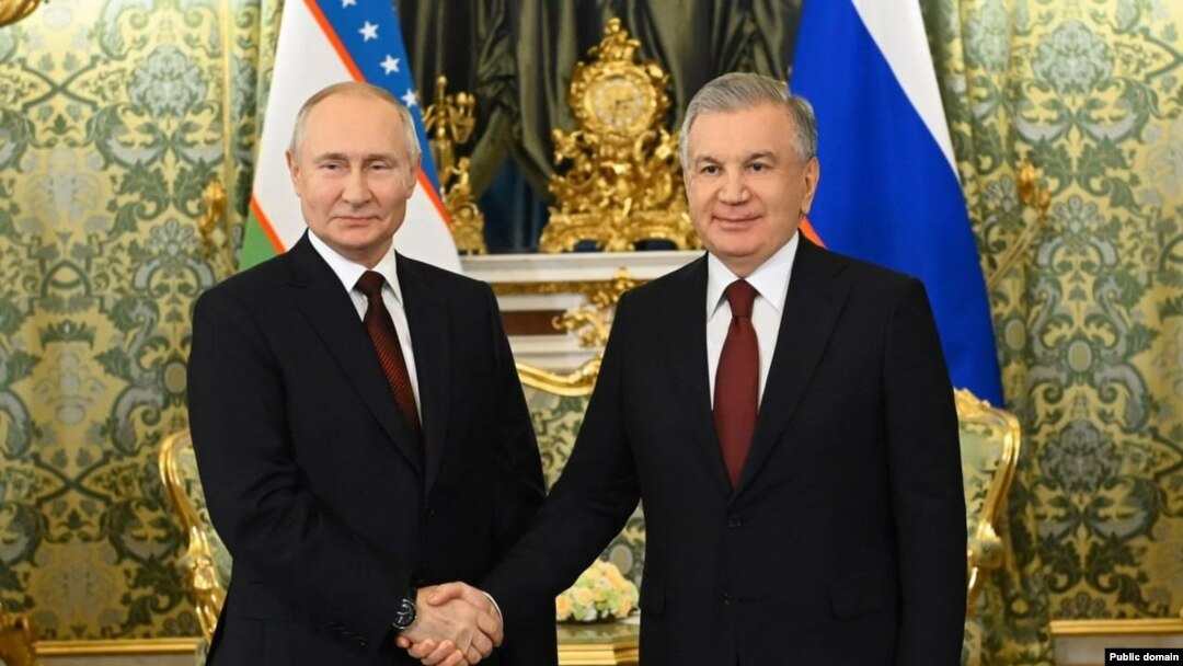 Президентлар Шавкат Мирзиёев ва Владимир Путин. 6 октябрь, Кремль, Москва (Ўзбекистон Президентининг матбуот хизмати)