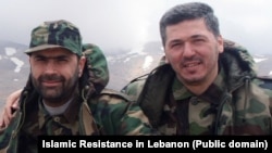 طالب عبدالله معروف به «ابوطالب» (راست) در کنار وسام حسن الطویل، از فرماندهان ارشد حزب‌الله لبنان که هر دو در حملات جداگانۀ هوایی اسرائیل کشته شدند