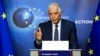 «У мене не буде можливості для дискусій із паном Лавровим, бо маю повертатися звідти негайно», – заявив голова дипломатії ЄС