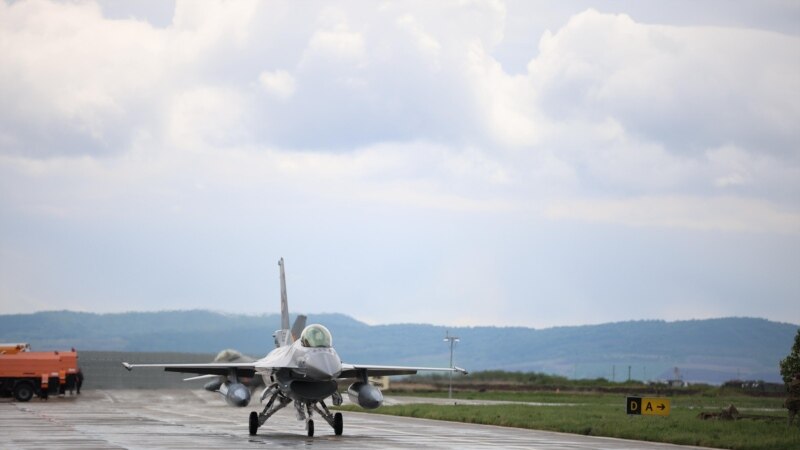 აშშ-ში უკრაინელი მფრინავების პირველმა ჯგუფმა გაიარა წვრთნა გამანადგურებელ F-16 -ზე 