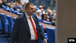 Депутатът от ДПС и санкциониран за корупция по закона "Магнитски" Делян Пеевски 