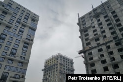 Строительство жилого комплекса в Алматы. 7 февраля 2024 года