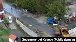 Slike koje je objavila Vlada Kosova o mestu gde je napadnuta Kosovska policija, u selu Banjska kod Zvečana, 24. septembra.